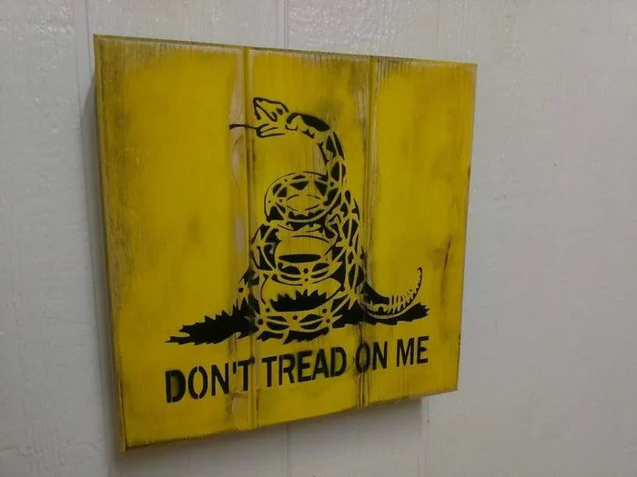 Liberty Home Gadsden Wall Art Box