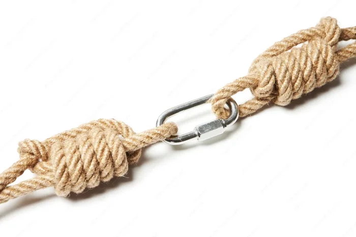 Zinc Quick Link by Richelieu – Durable Linking Solution